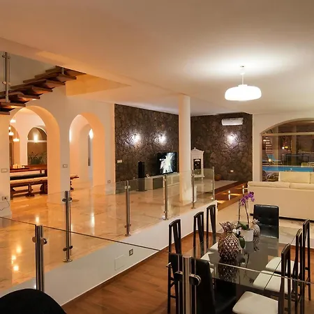 Monte Leon Deluxe Monte Leon, Gran Canaria Luxurious Seclusion Private Heatable Pool Stunning Mountain Views Sleeps Up To 12 Guests * Λας Πάλμας ντε Γκραν Κανάρια