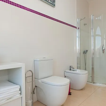 Villa Monte Leon Deluxe Monte Leon, Gran Canaria Luxurious Seclusion Private Heatable Pool Stunning Mountain Views Sleeps Up To 12 Guests