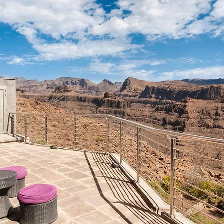 Monte Leon Deluxe Monte Leon, Gran Canaria Luxurious Seclusion Private Heatable Pool Stunning Mountain Views Sleeps Up To 12 Guests Villa *