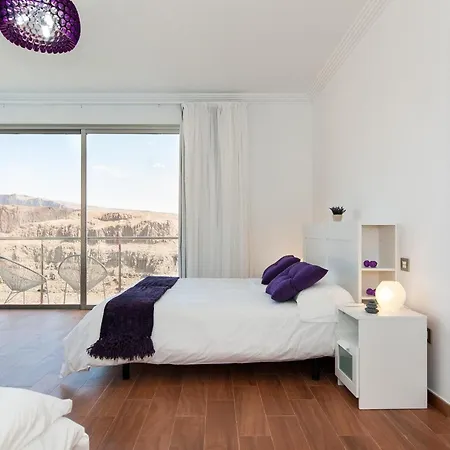 Villa Monte Leon Deluxe Monte Leon, Gran Canaria Luxurious Seclusion Private Heatable Pool Stunning Mountain Views Sleeps Up To 12 Guests Las Palmas de Gran Canaria